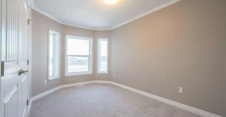 B-5215 52 Street, Valleyview, AB, T0H 3N0 - 6