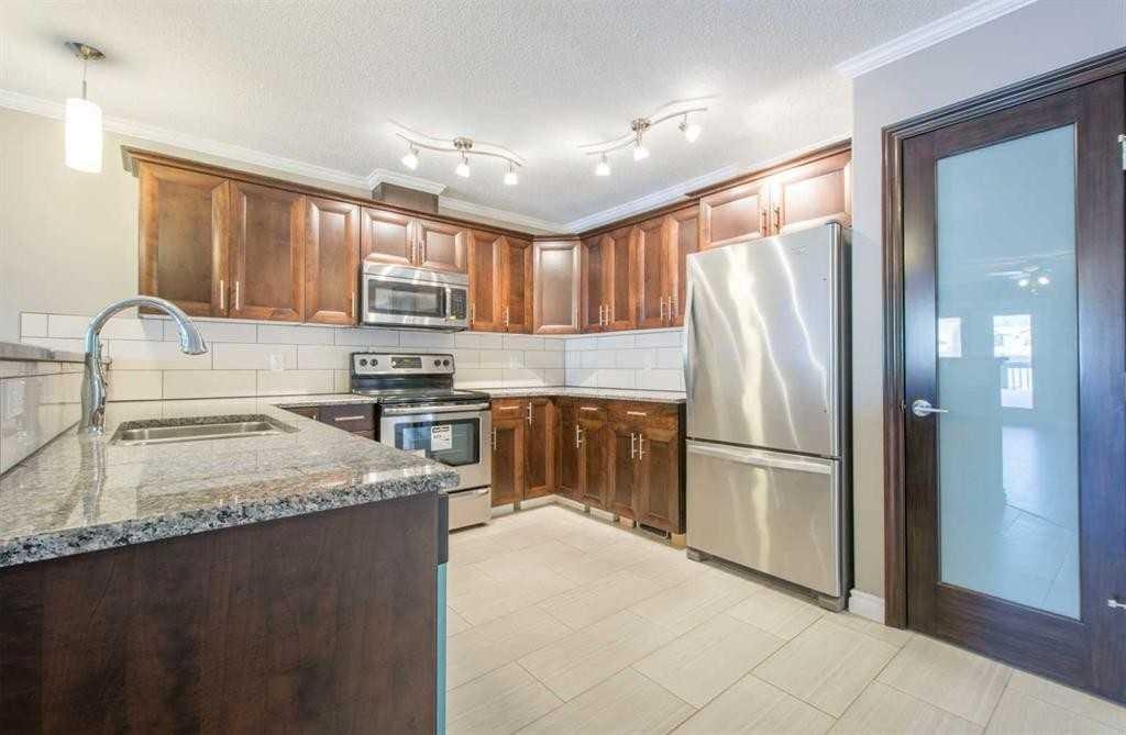 B-5215 52 Street, Valleyview, AB, T0H 3N0 - 12