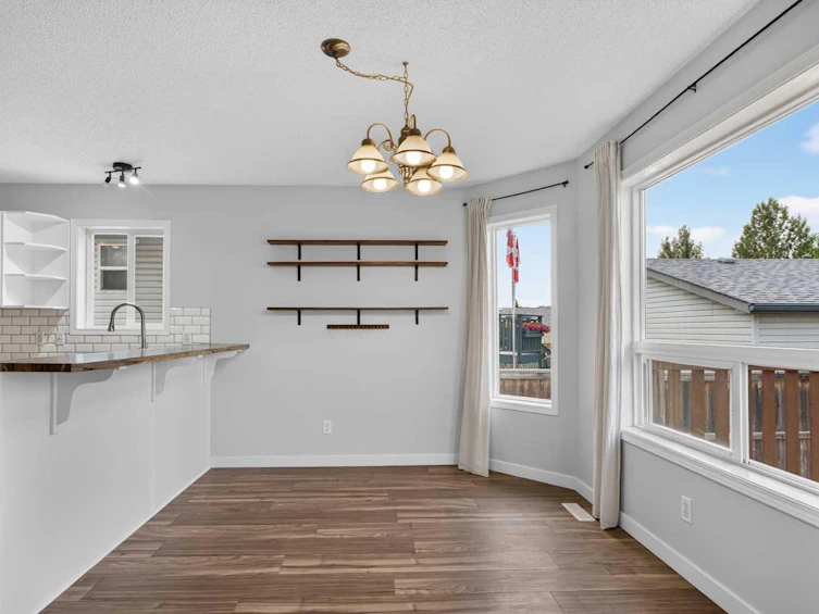 56 Silver Creek Boulevard, Airdrie, AB, T4B 2P6 - 8
