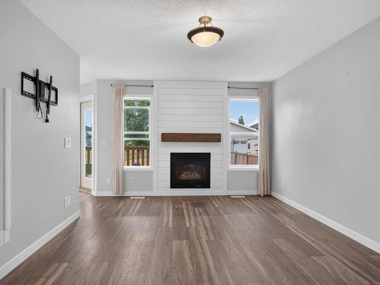 56 Silver Creek Boulevard, Airdrie, AB, T4B 2P6 - 5