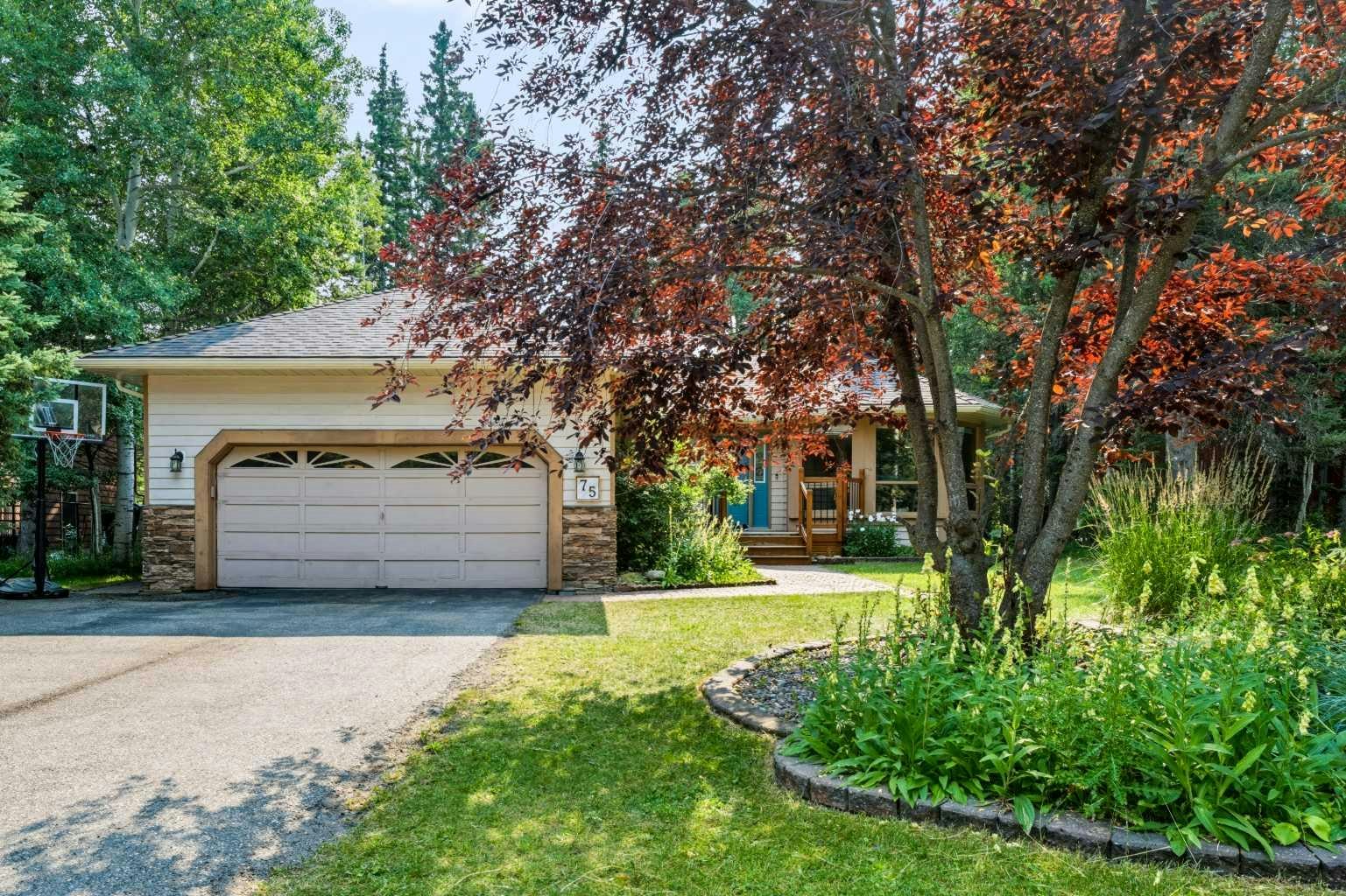 75 Manyhorses Drive, Rural Rocky View County, AB, T3Z 1A1