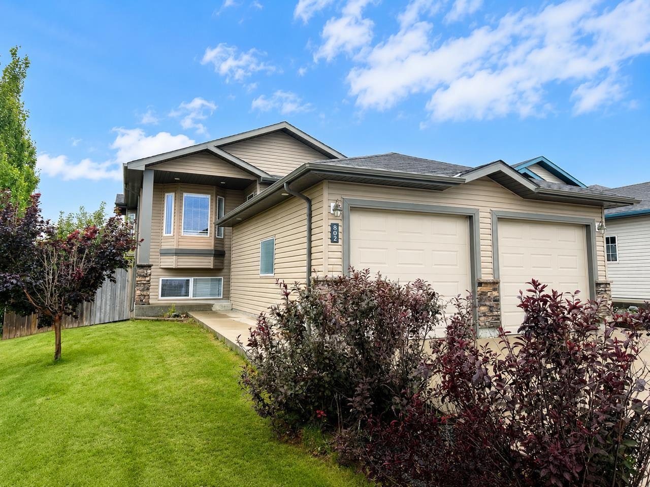 802 Aberdeen Place W, Lethbridge, AB, T1J 0N1