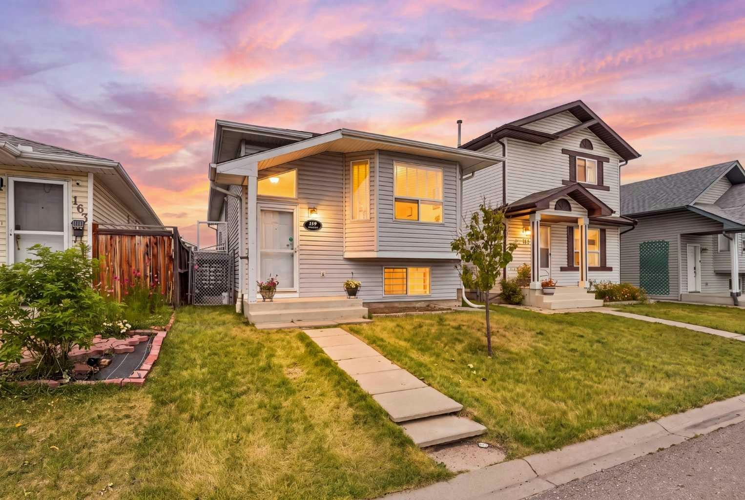 159 Applebrook Circle SE, Calgary, AB, T2A 7T3