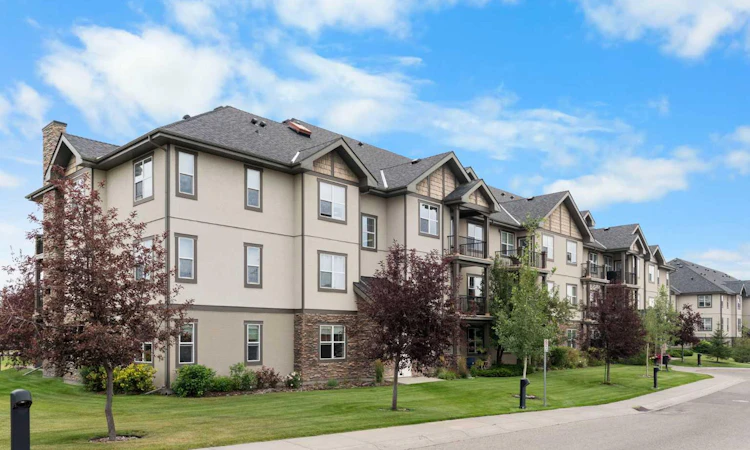 310-25 Prestwick Drive SE