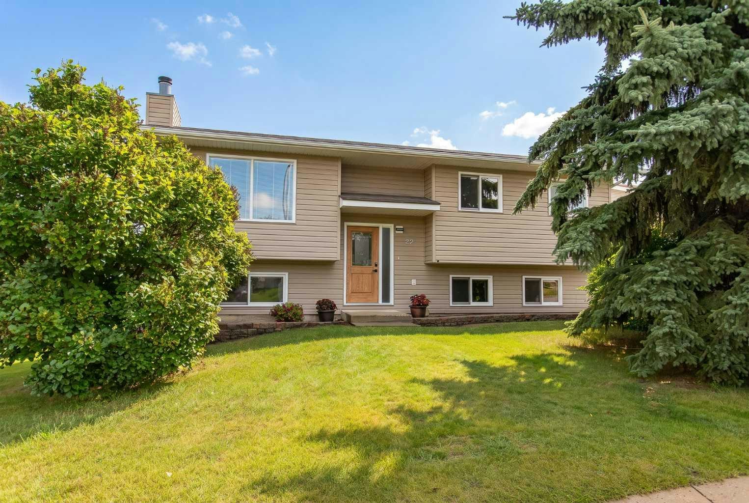 22 Bruns Crescent, Lacombe, AB, T4L 1P1