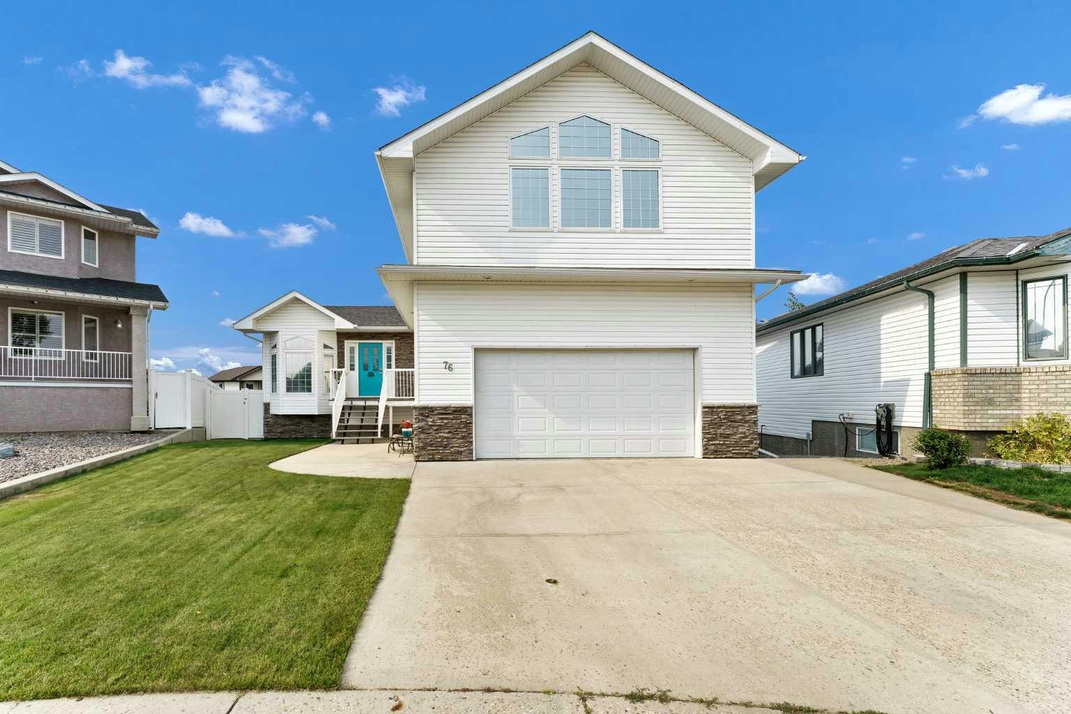 76 Henderson Court NE, Medicine Hat, AB, T1C 1Y9