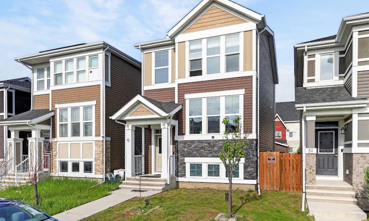 27 Red Embers Lane NE