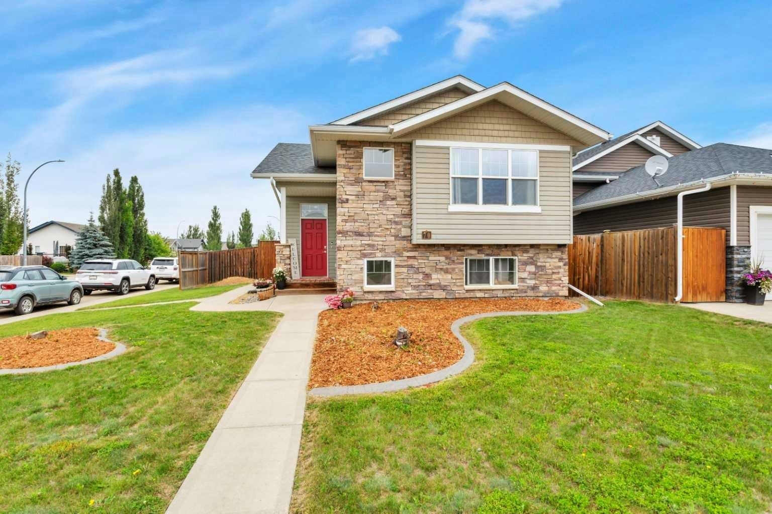 70 Garden Road, Lacombe, AB, T4L 2P1