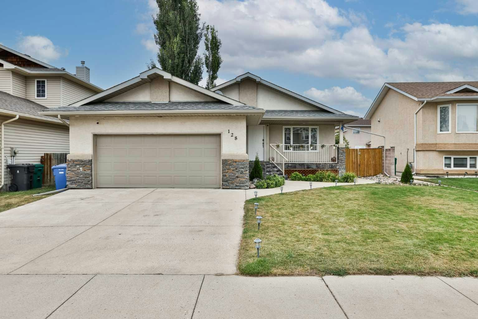 128 Cougar Road N, Lethbridge, AB, T1H 6M7