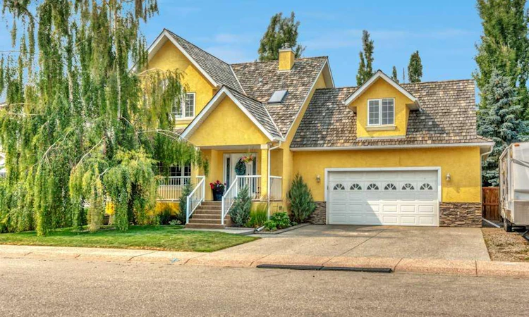 3 Grande Point Estates