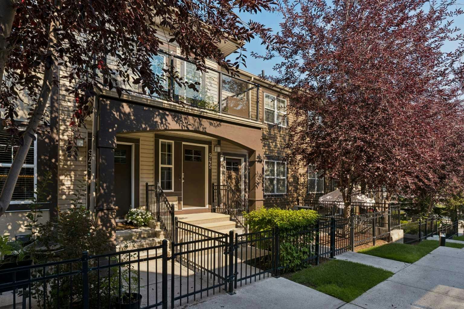 945 Mckenzie Towne Manor SE, Calgary, AB, T2Z 1E1