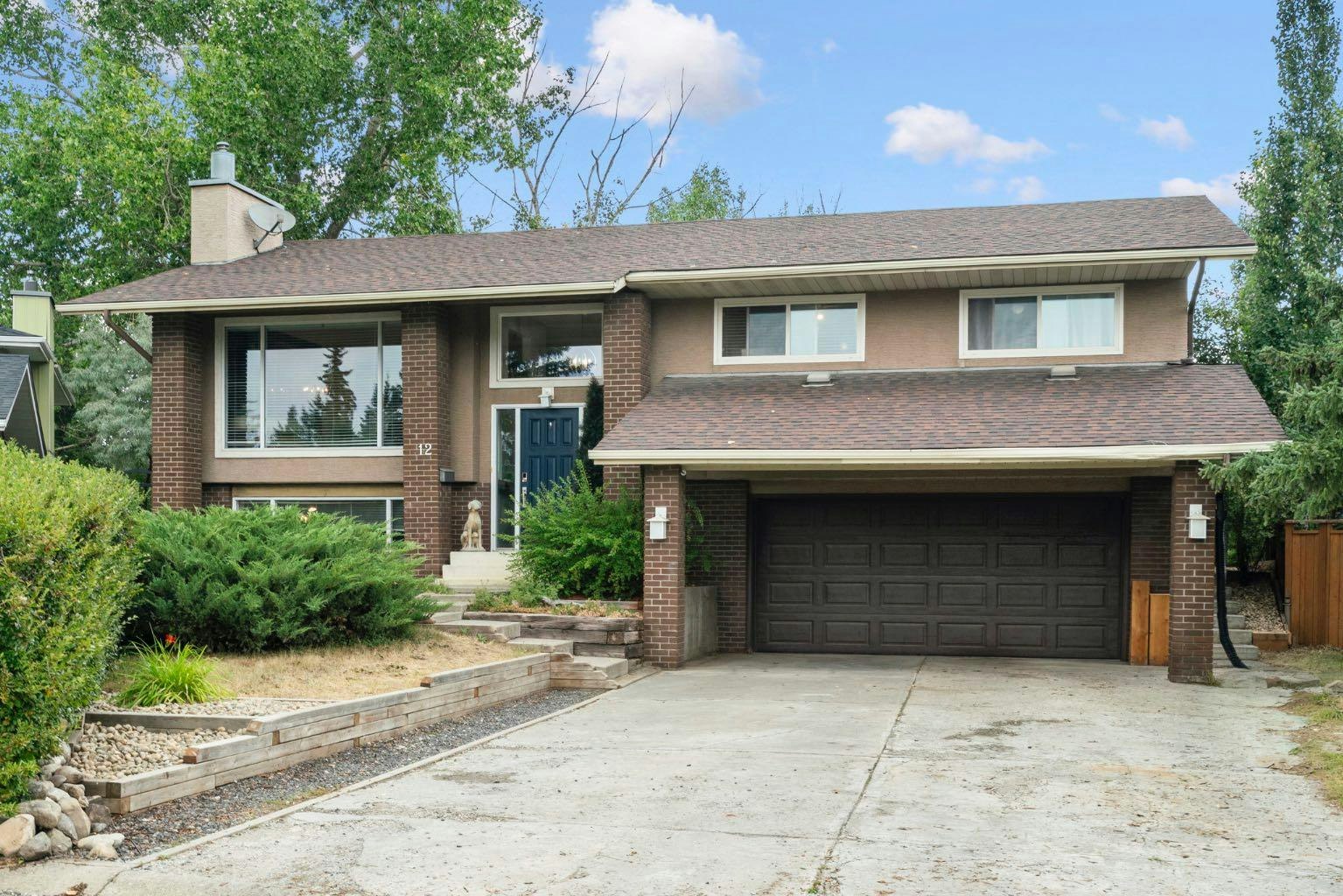 12 Glenwood Court, Cochrane, AB, T4C 1H4