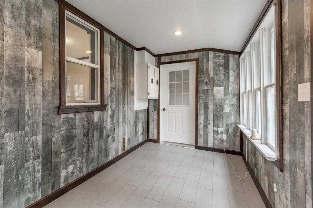 120 N 1 Street W, Magrath, AB, T0K 1J0 - 4