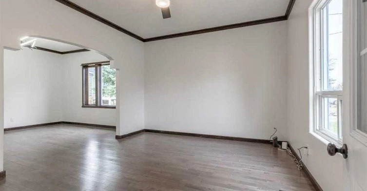 120 N 1 Street W, Magrath, AB, T0K 1J0 - 5