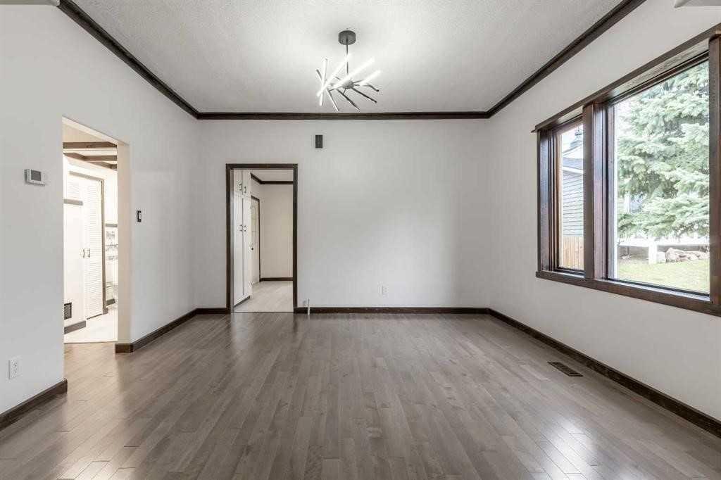 120 N 1 Street W, Magrath, AB, T0K 1J0 - 9