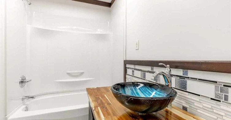 120 N 1 Street W, Magrath, AB, T0K 1J0 - 17