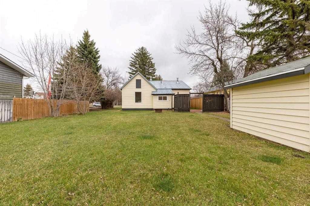 120 N 1 Street W, Magrath, AB, T0K 1J0 - 28