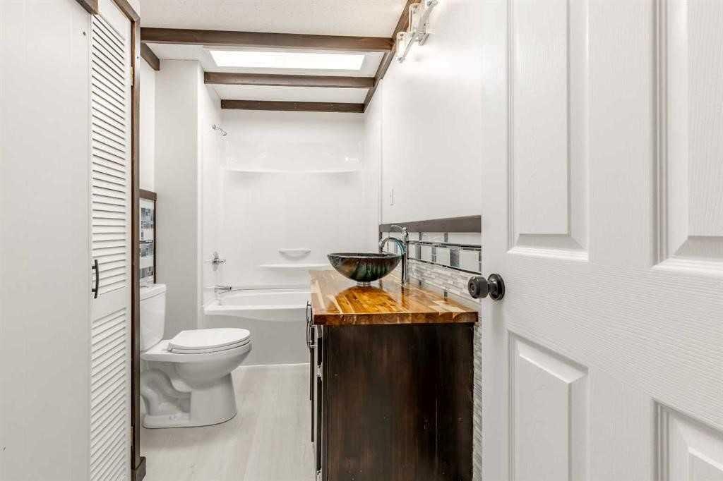 120 N 1 Street W, Magrath, AB, T0K 1J0 - 16