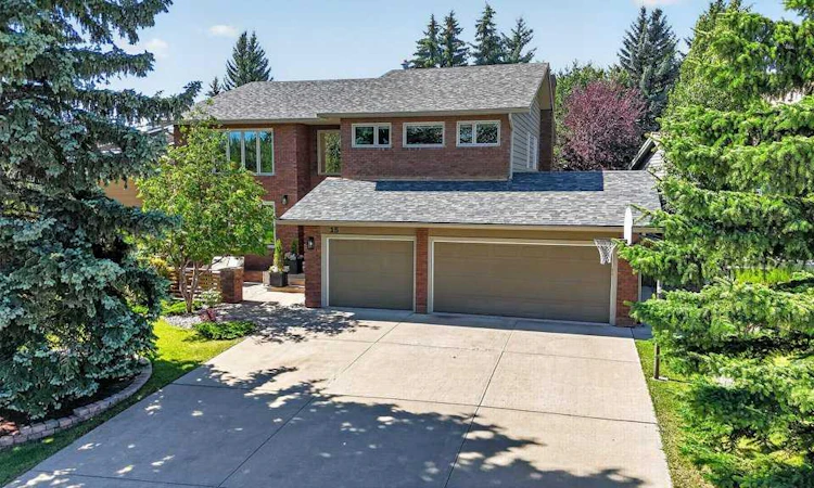 15 Woodacres Way SW