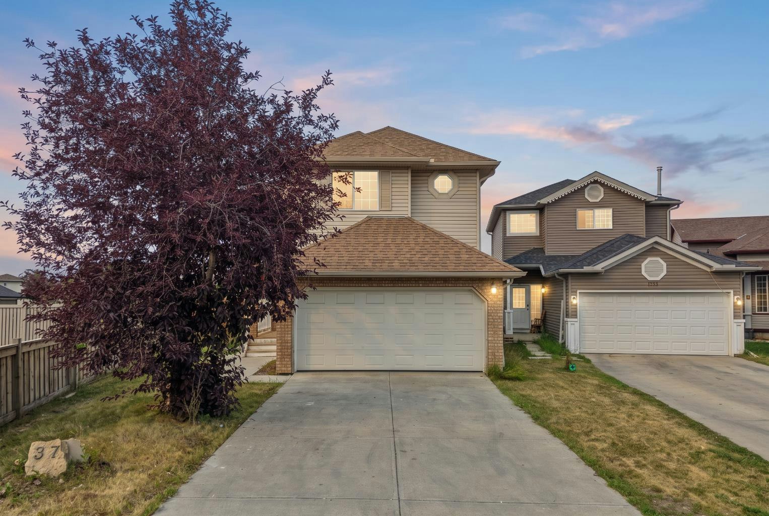 187 Martinvalley Crescent NE, Calgary, AB, T3J 4L6