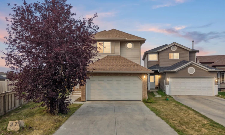 187 Martinvalley Crescent NE