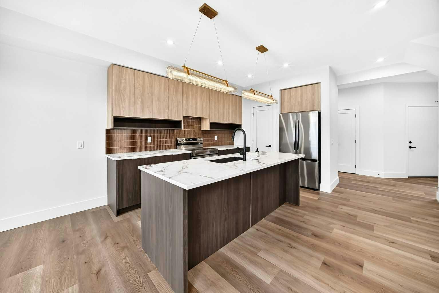 401 Clydesdale Avenue, Cochrane, AB, T4C 3L8