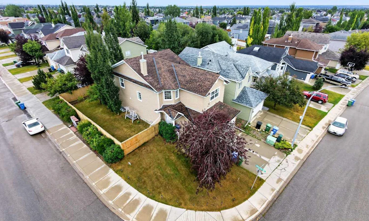 252 Bridlewood Common SW