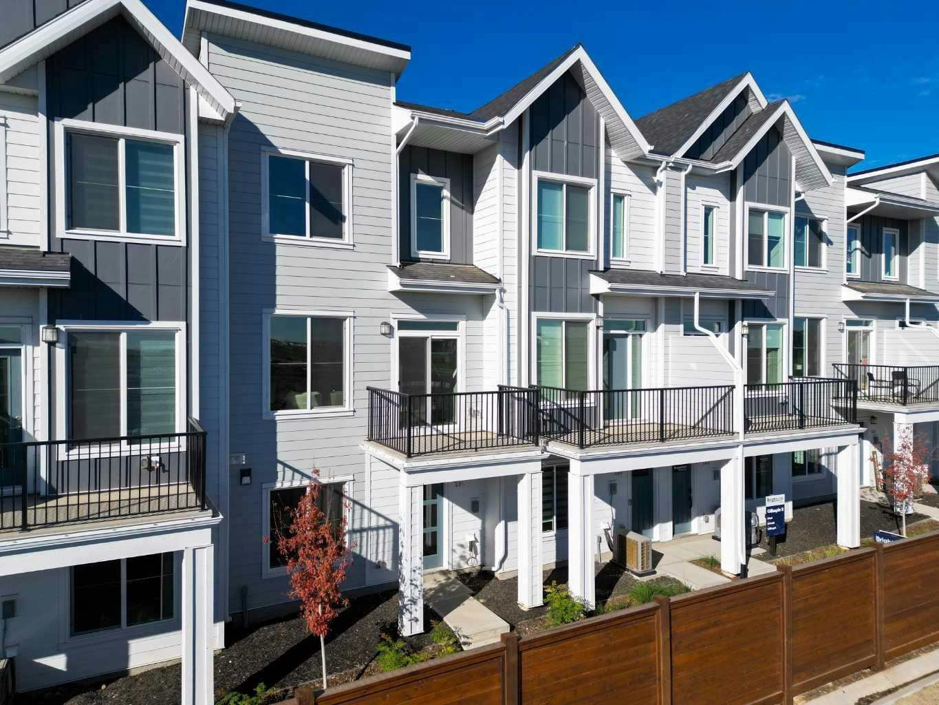 205-4115 206 Avenue SE, Calgary, AB, T3M 4K3