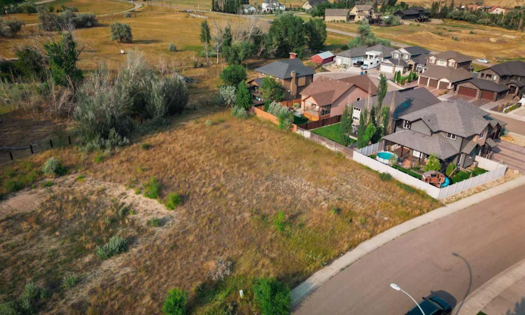 8 Canyon Creek Drive SW