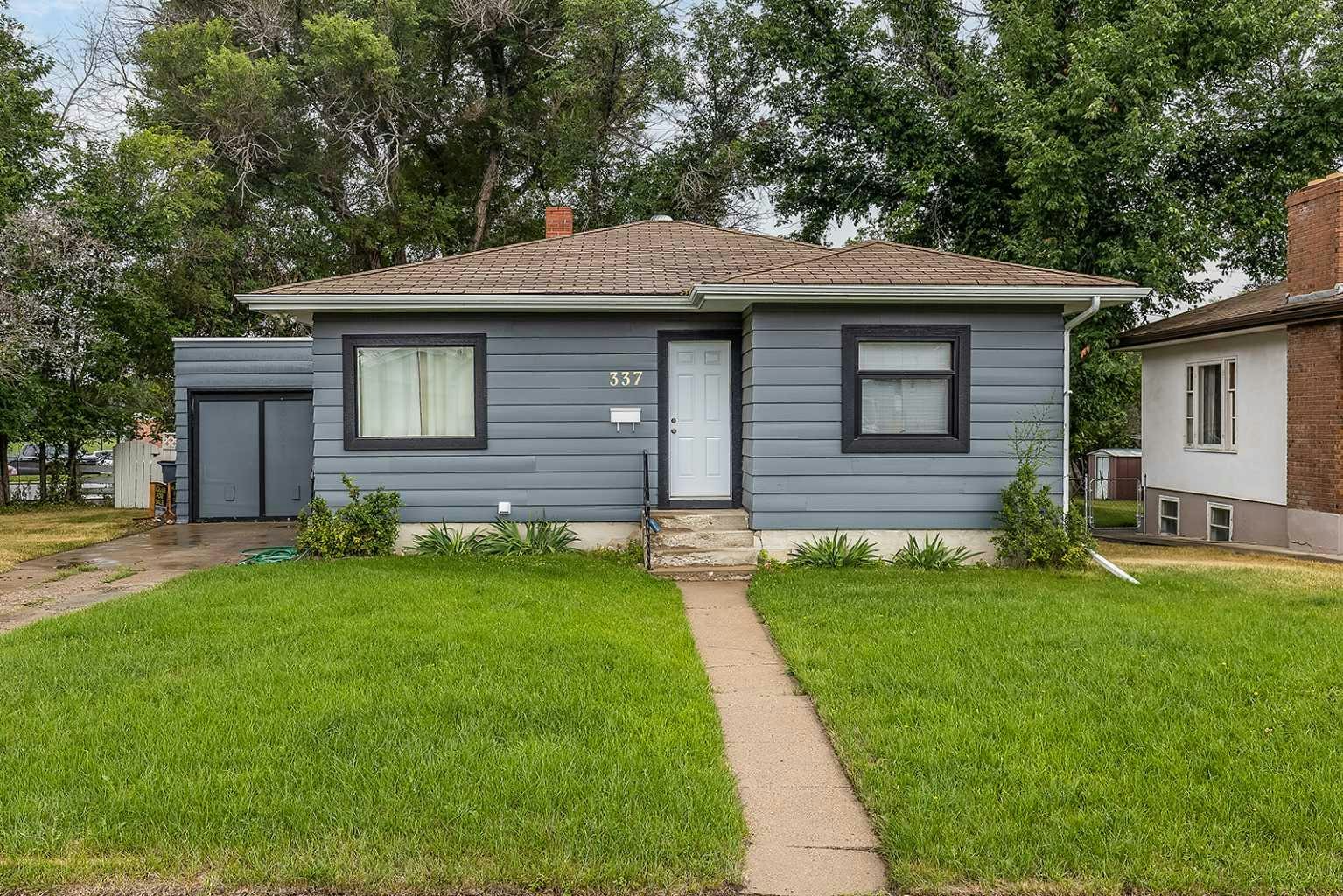 337 4 Street SW, Medicine Hat, AB, T1A 4E7
