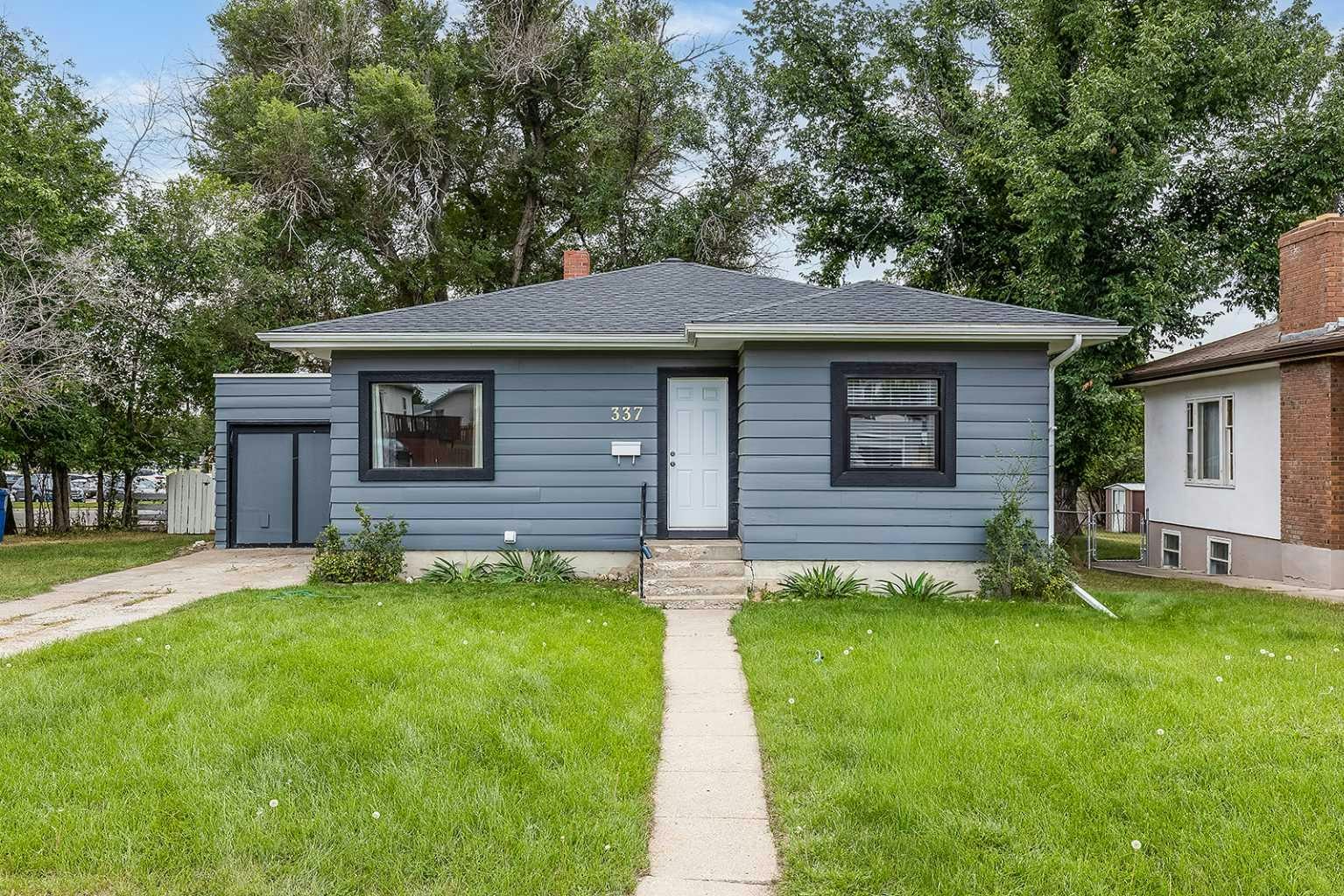 337 4 Street SW, Medicine Hat, AB, T1A 4E7