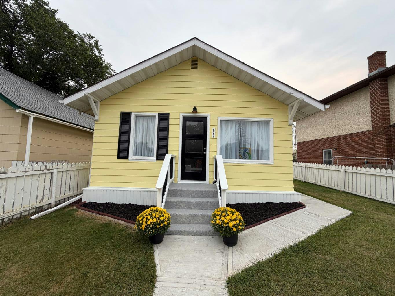 625 3 Avenue W, Drumheller, AB, T0J 0Y3