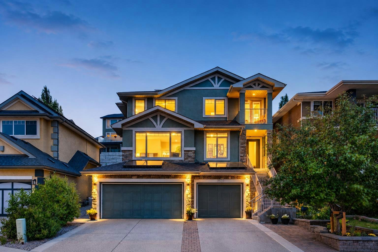 7520 Springbank Way SW, Calgary, AB, T3H 4V4