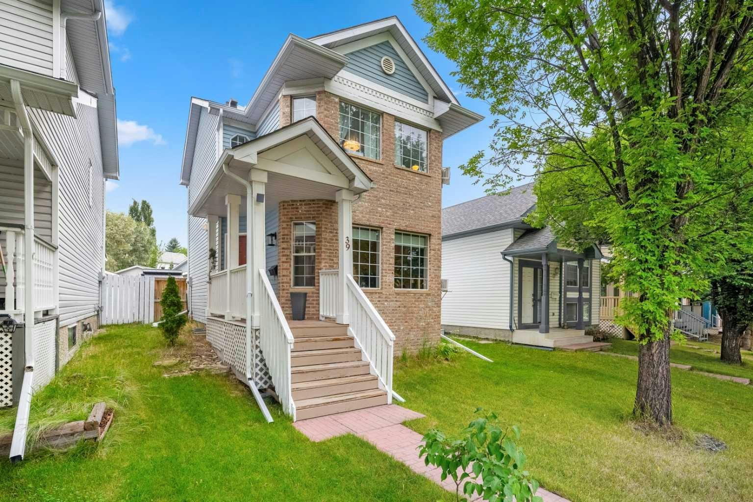39 Hidden Valley Link NW, Calgary, AB, T3A 5K3