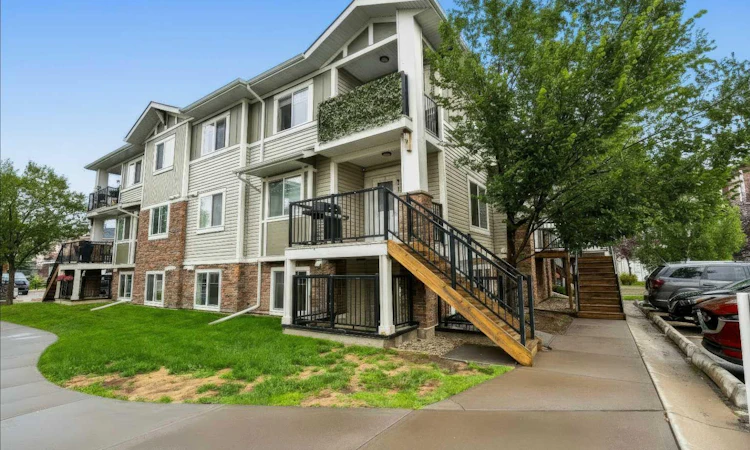210-300 Marina Drive