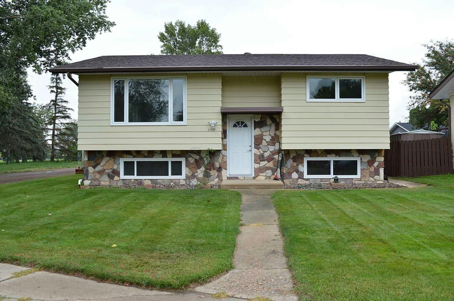 2319 Porter Place SE, Medicine Hat, AB, T1B 1E4