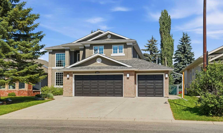 12078 Diamond View SE