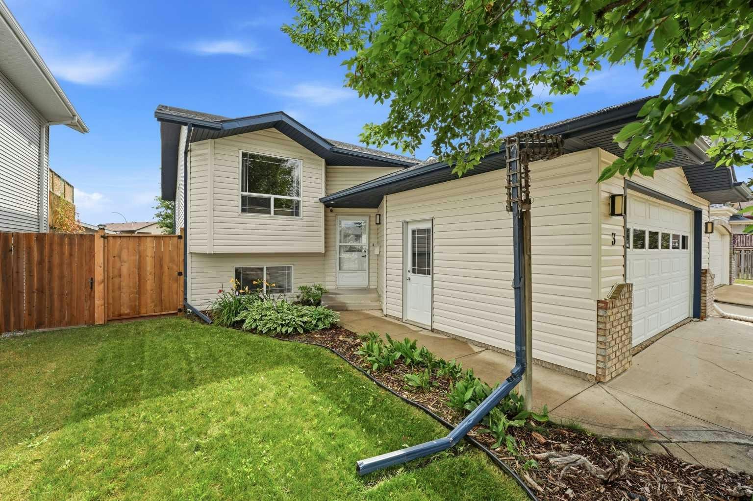 3 Hagerman Road, Sylvan Lake, AB, T4S 2K3