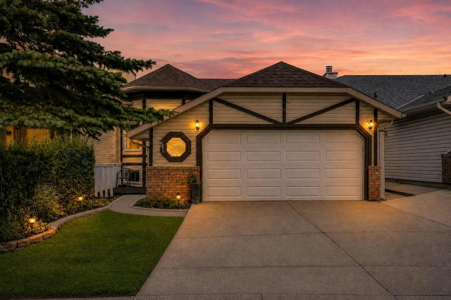 51 Del Monica Place NE, Calgary, AB, T1Y 6R1