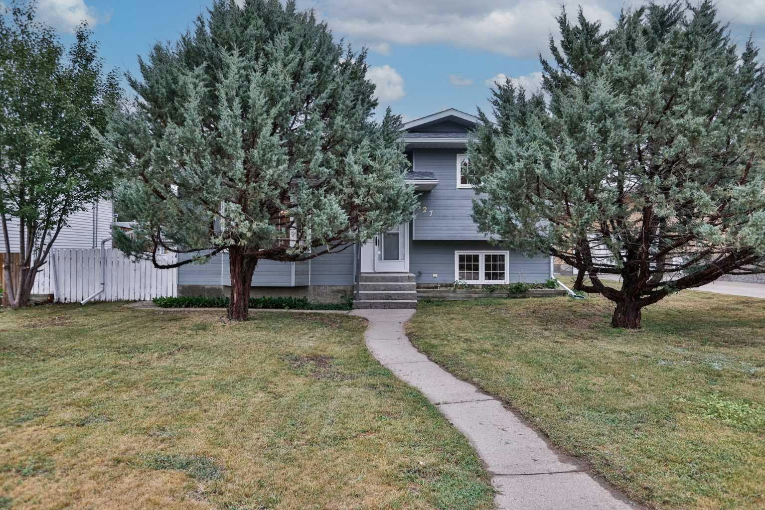 527 2 Street N, Vulcan, AB, T0L 2B0