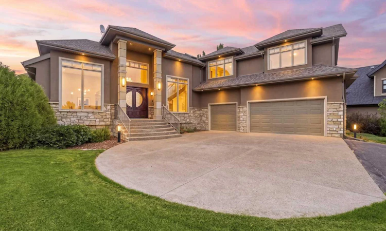 120 Lynx Ridge Road NW