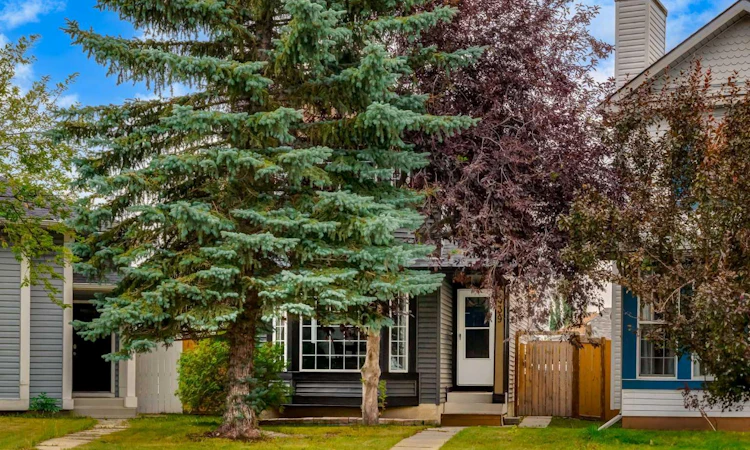 339 Coverdale Court NE