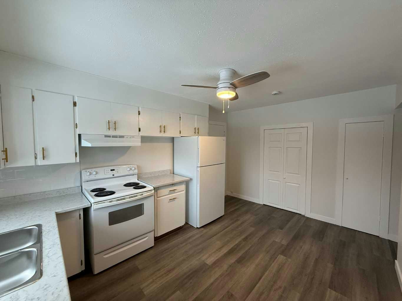 3-5416 46 Street, Lloydminster City West, AB, T9V 0E4 - 2