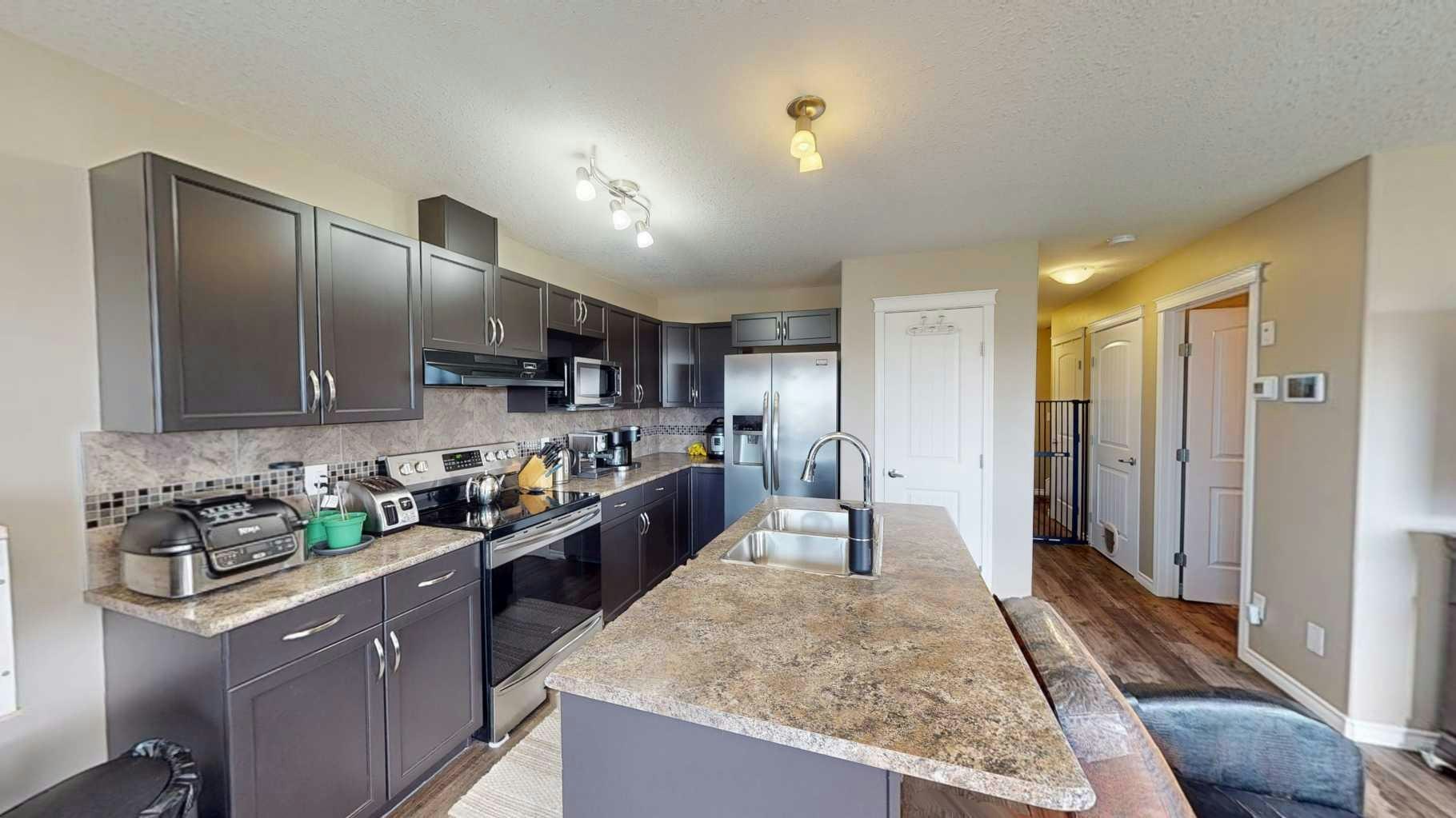 10250 85a Street, Grande Prairie, AB, T8X 0K2 - 4