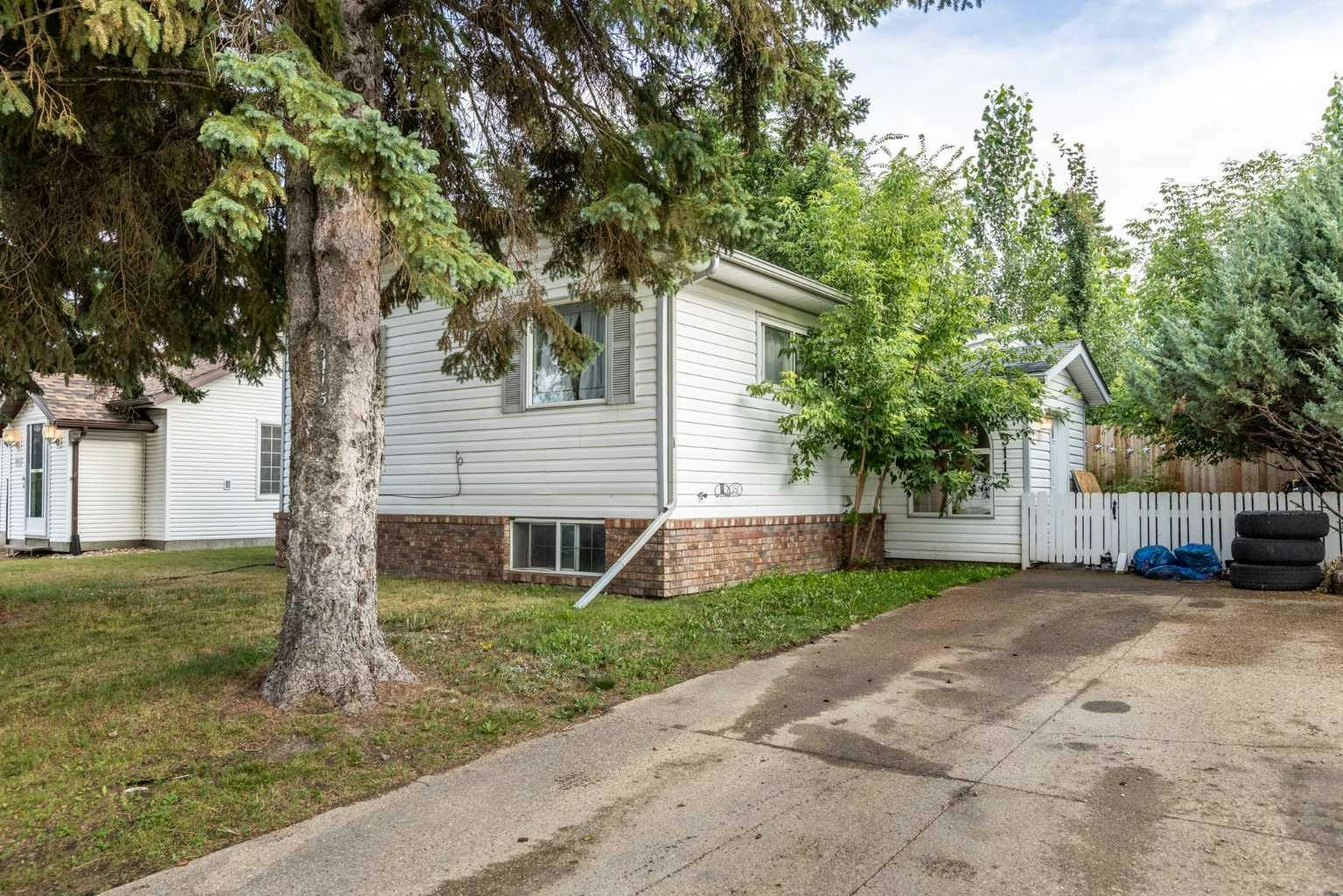 5115 48 Avenue, Sylvan Lake, AB, T4S 1G6