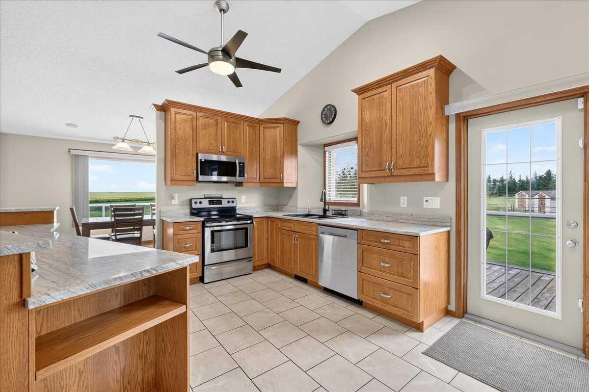114 South Shore Point, Rural Rocky View County, AB, T2M 4L5 - 9