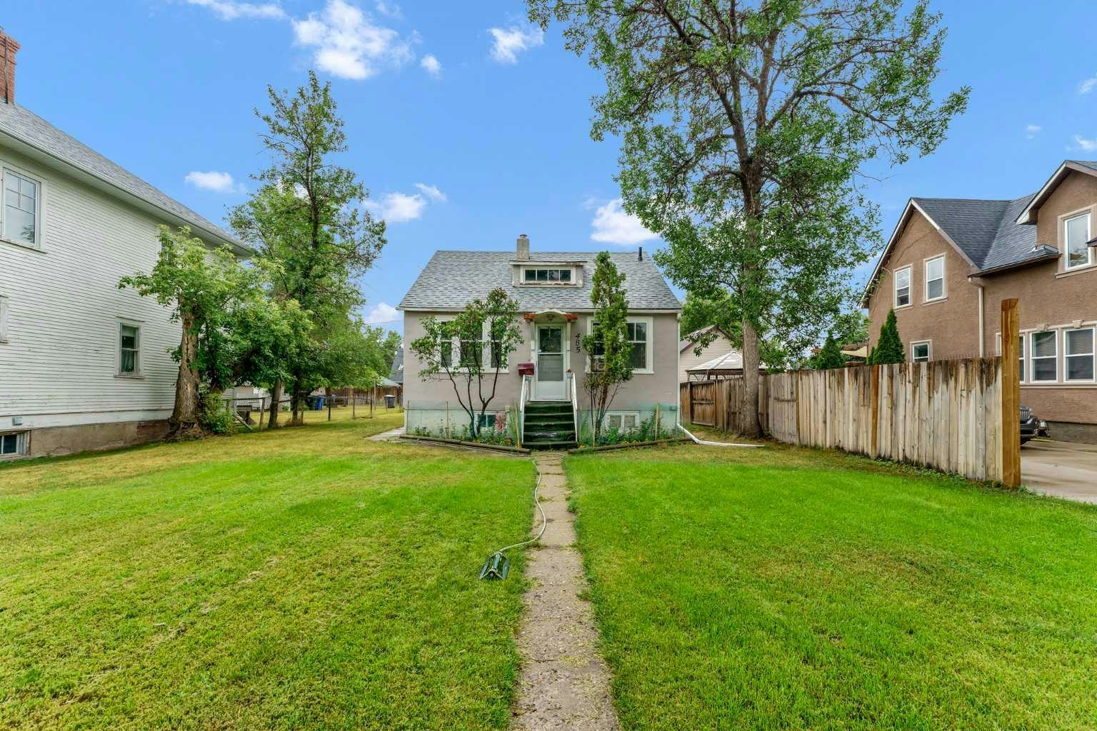485 8 Street SE, Medicine Hat, AB, T1A 1L8