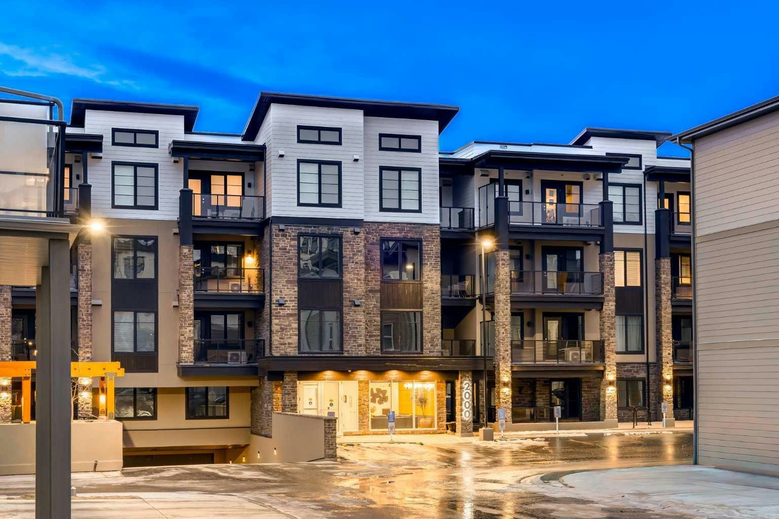 2113-2117 81 Street SW, Calgary, AB, T3H 6H5