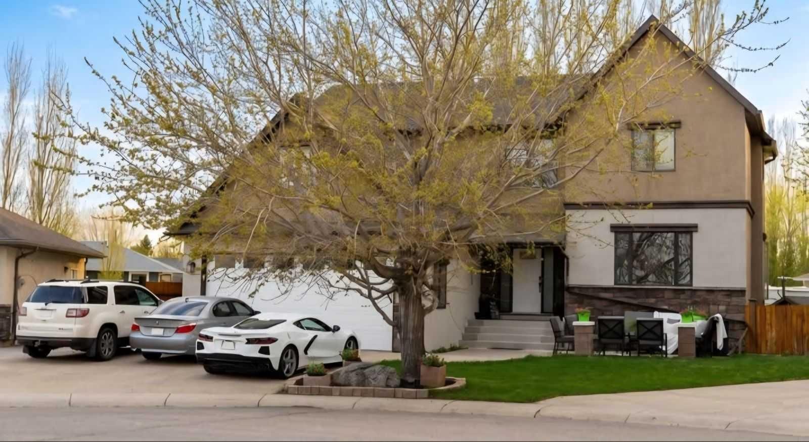 419 Kenex Place, Lethbridge, AB, T0L 1S0