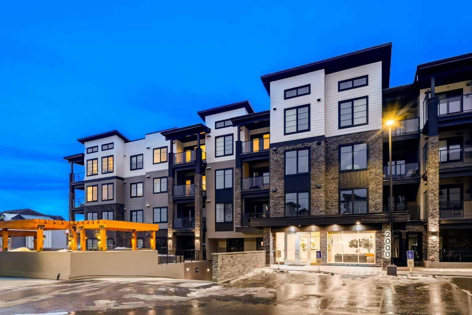 2103-2117 81 Street SW, Calgary, AB, T3H 6H5